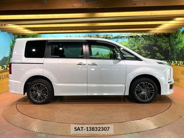 Mitsubishi DELICA 2024-02 8741692-15