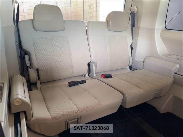 Mitsubishi DELICA 2013-10 8741725-11