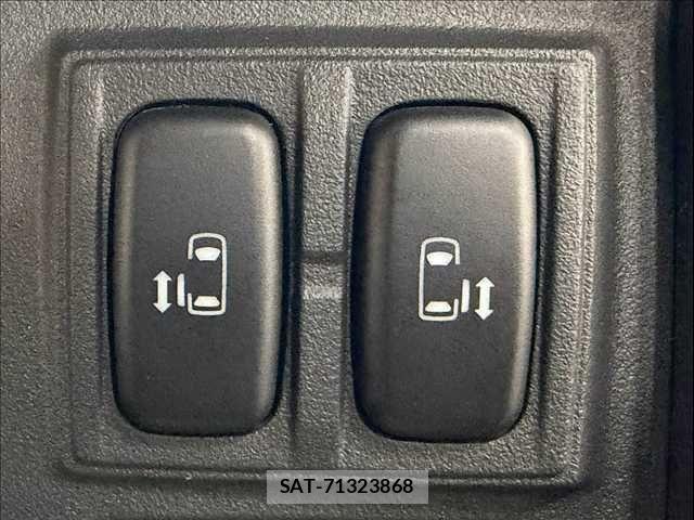 Mitsubishi DELICA 2013-10 8741725-3