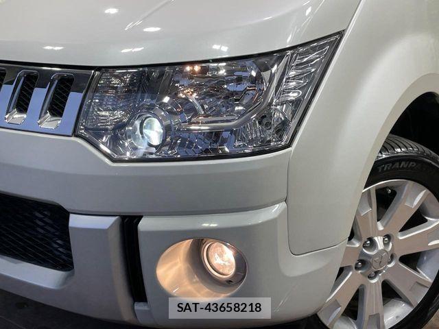 Mitsubishi DELICA 2018-01 8741723-12