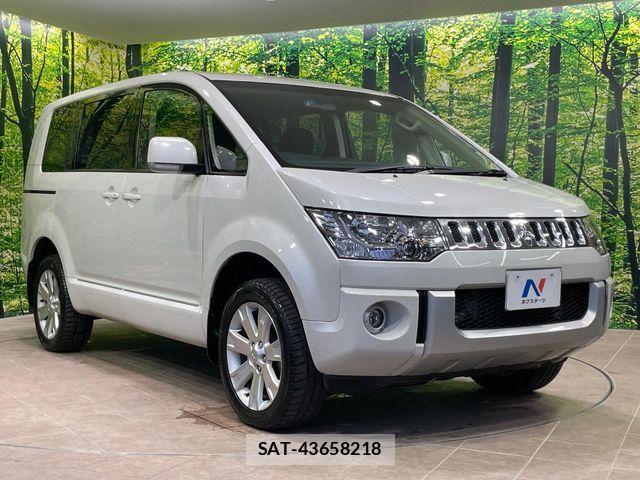 Mitsubishi DELICA 2018-01 8741723-16