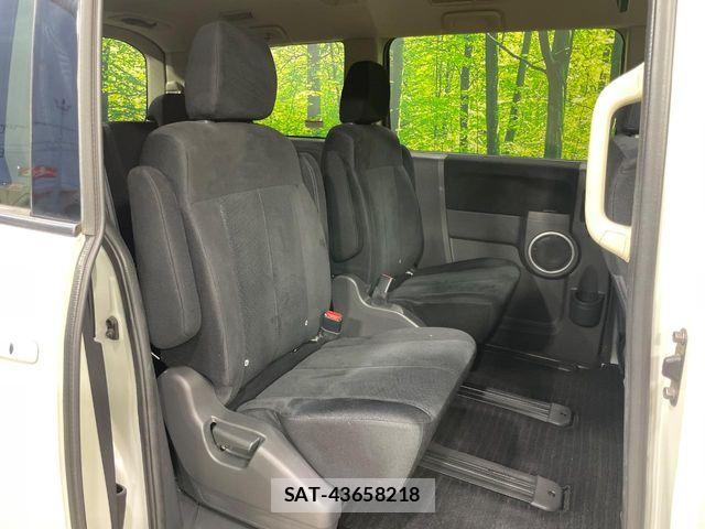 Mitsubishi DELICA 2018-01 8741723-8