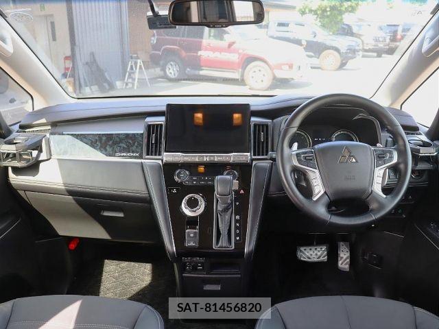 Mitsubishi DELICA 2024-01 8741689-1