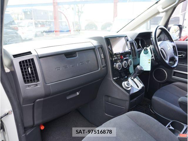 Mitsubishi DELICA 2018-04 8741721-13