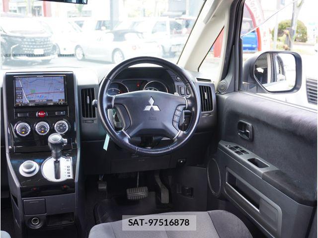 Mitsubishi DELICA 2018-04 8741721-21