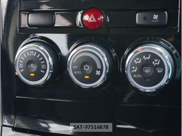 Mitsubishi DELICA 2018-04 8741721-23