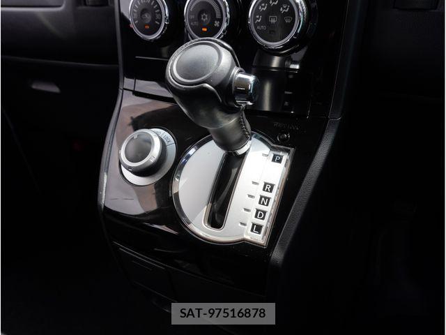 Mitsubishi DELICA 2018-04 8741721-26