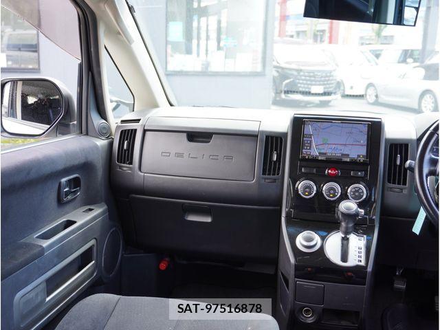 Mitsubishi DELICA 2018-04 8741721-28
