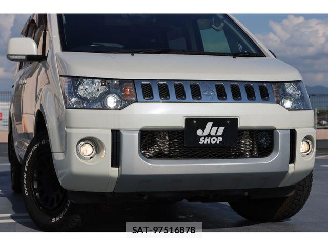 Mitsubishi DELICA 2018-04 8741721-5