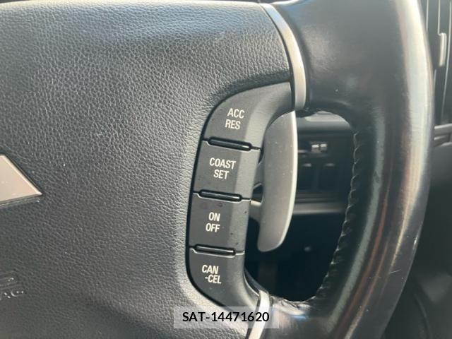 Mitsubishi DELICA 2011-10 8741737-22