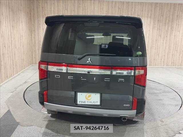 Mitsubishi DELICA 2019-03 8741718-21