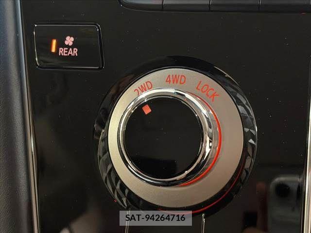 Mitsubishi DELICA 2019-03 8741718-8