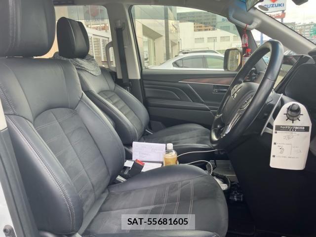 Mitsubishi DELICA 2022-09 8741701-15