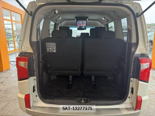 Mitsubishi DELICA 2019-03 8741724-20