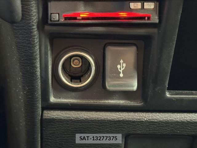 Mitsubishi DELICA 2019-03 8741724-27