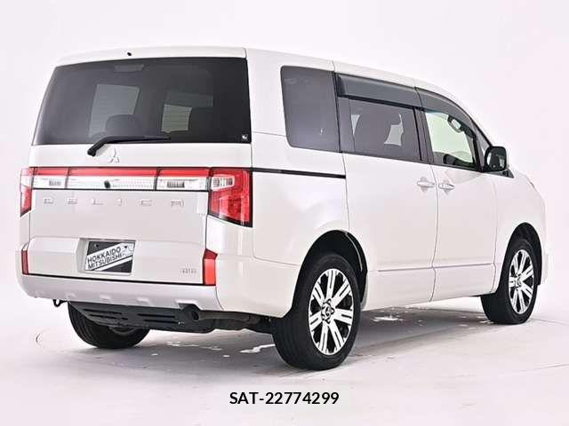 Mitsubishi DELICA 2021-08 8741705-18