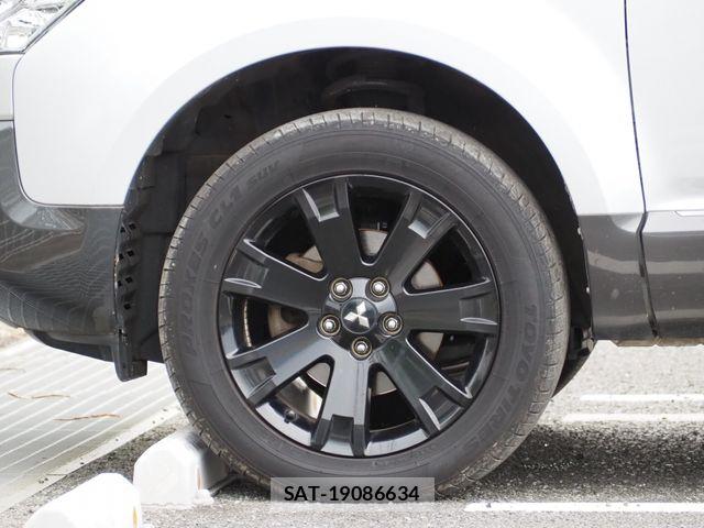 Mitsubishi DELICA 2008-09 8741735-9