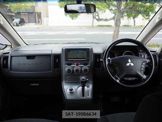 Mitsubishi DELICA 2008-09 8741735-13