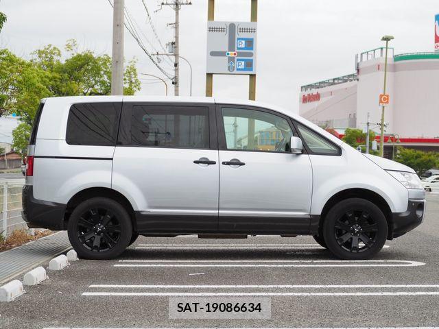 Mitsubishi DELICA 2008-09 8741735-5