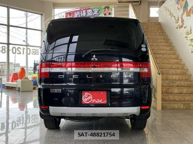 Mitsubishi DELICA 2007-09 8741730-4