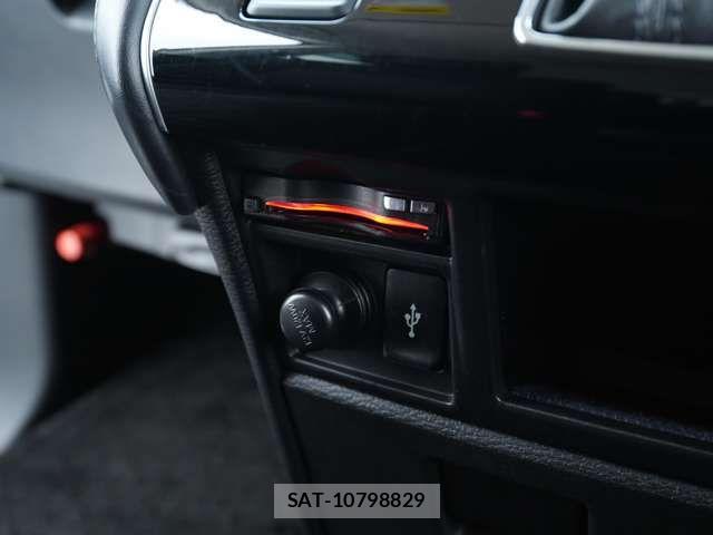 Mitsubishi DELICA 2022-05 8741713-14