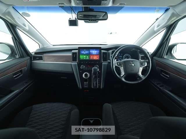Mitsubishi DELICA 2022-05 8741713-4