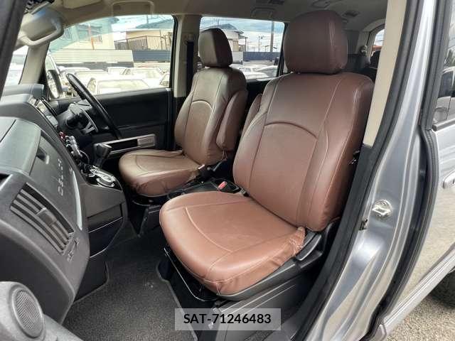 Mitsubishi DELICA 2016-07 8741726-10