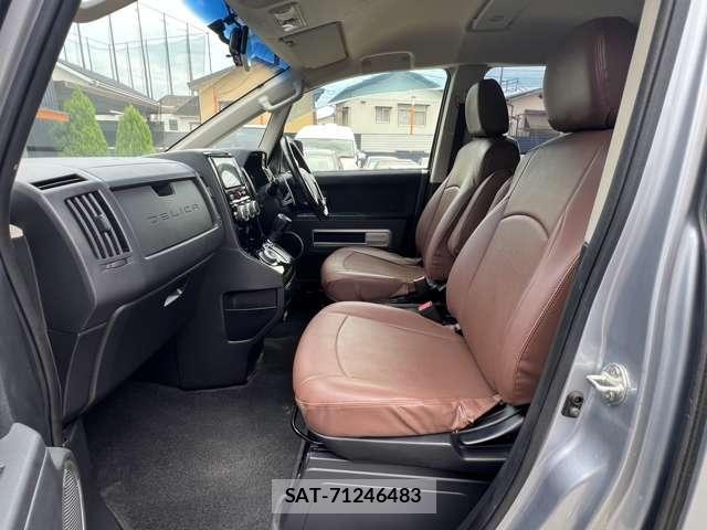 Mitsubishi DELICA 2016-07 8741726-11