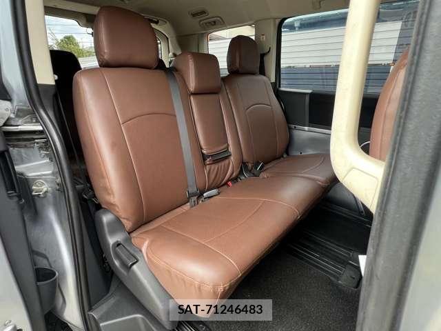 Mitsubishi DELICA 2016-07 8741726-12