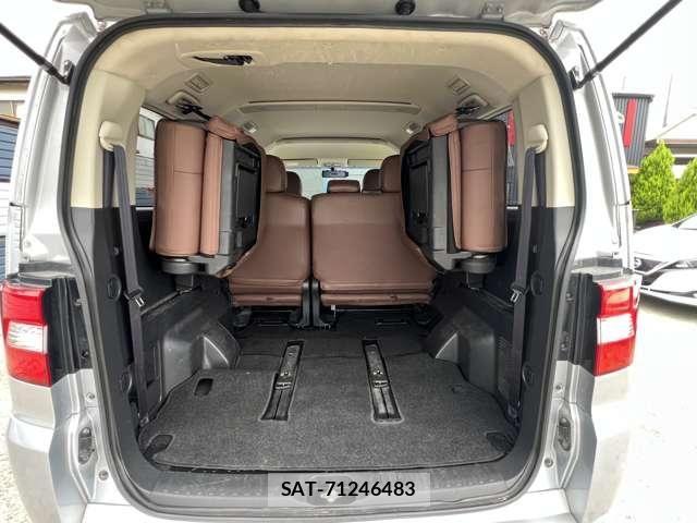 Mitsubishi DELICA 2016-07 8741726-21