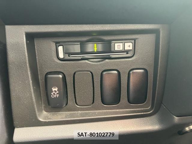 Mitsubishi DELICA 2012-11 8741738-19