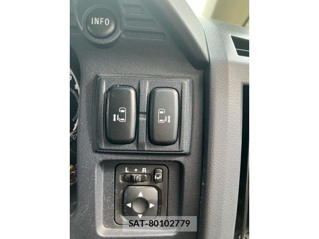 Mitsubishi DELICA 2012-11 8741738-20