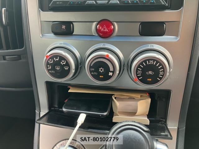 Mitsubishi DELICA 2012-11 8741738-24