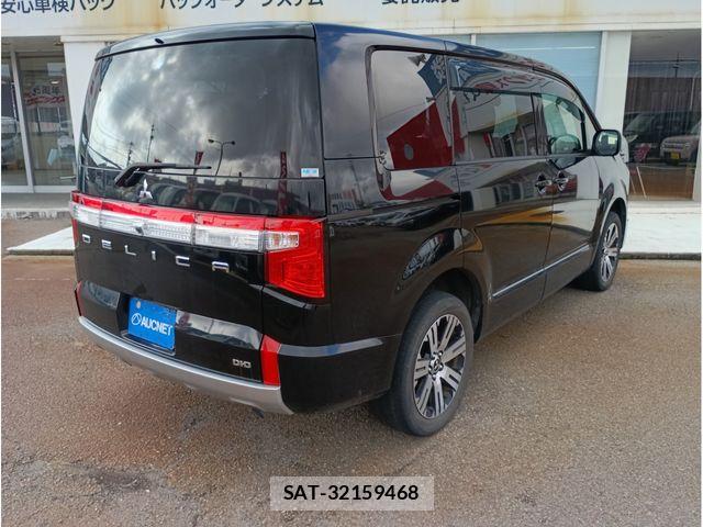 Mitsubishi DELICA 2021-08 8741704-2