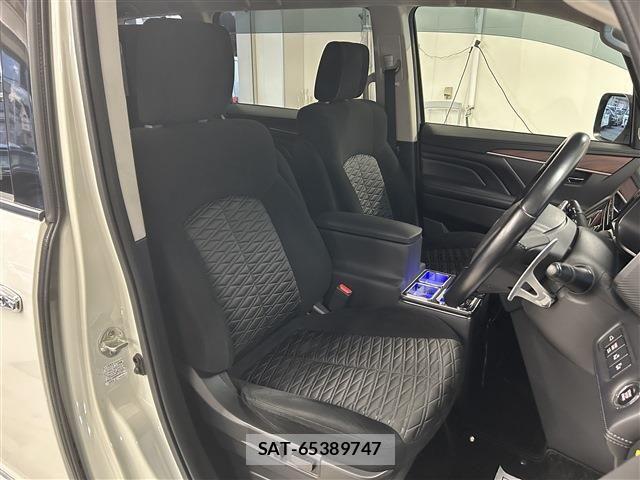 Mitsubishi DELICA 2021-09 8741714-20