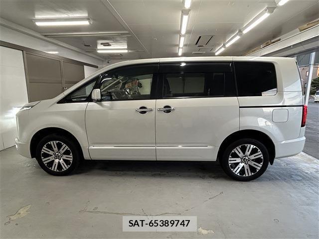 Mitsubishi DELICA 2021-09 8741714-7