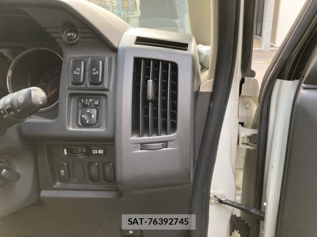 Mitsubishi DELICA 2016-05 8741731-16