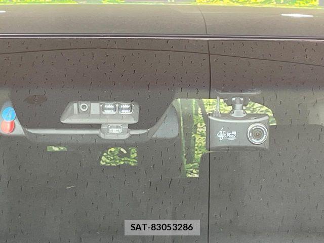 Mitsubishi DELICA 2024-05 8741703-4