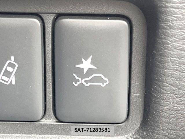 Mitsubishi DELICA 2024-10 8780004-5
