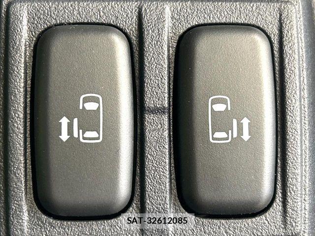 Mitsubishi DELICA 2012-03 8780022-4