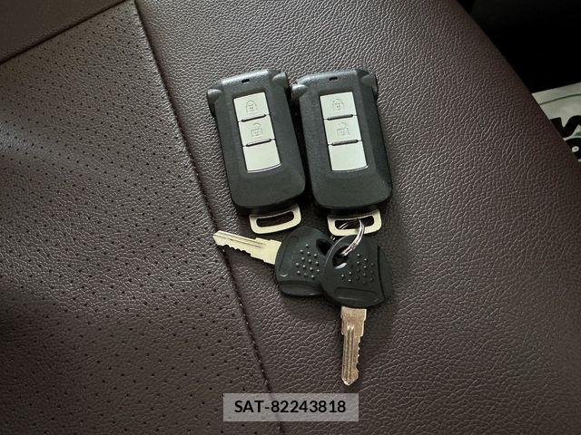 Mitsubishi DELICA 2015-09 8780016-28