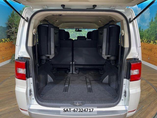 Mitsubishi DELICA 2017-06 8780015-12