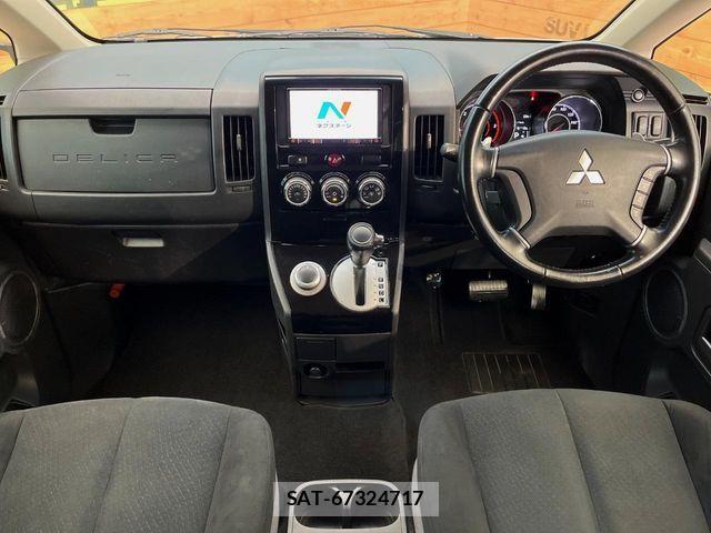 Mitsubishi DELICA 2017-06 8780015-1