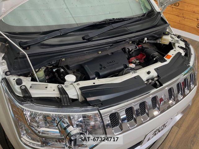 Mitsubishi DELICA 2017-06 8780015-19