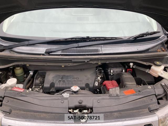 Mitsubishi DELICA 2018-03 8780017-27