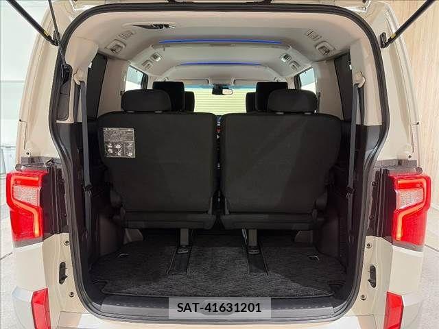 Mitsubishi DELICA 2021-08 8780008-12