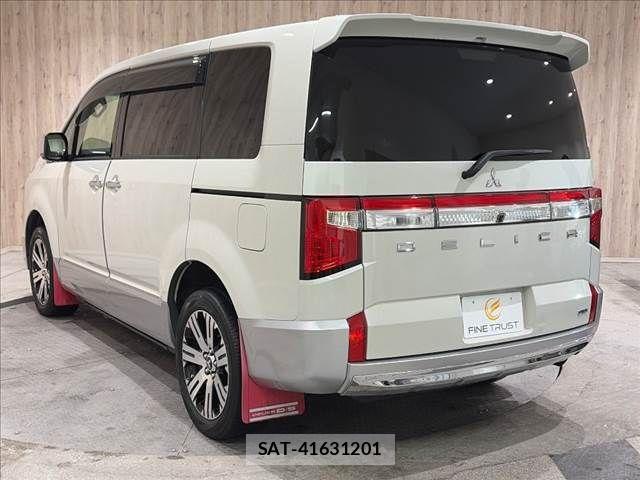 Mitsubishi DELICA 2021-08 8780008-22