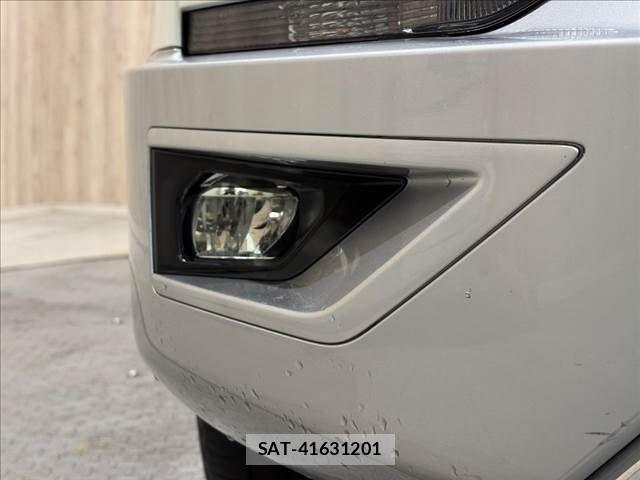 Mitsubishi DELICA 2021-08 8780008-26