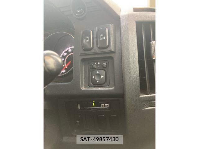 Mitsubishi DELICA 2013-04 8795804-18