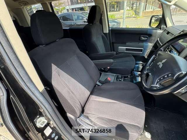 Mitsubishi DELICA 2015-07 8795797-10